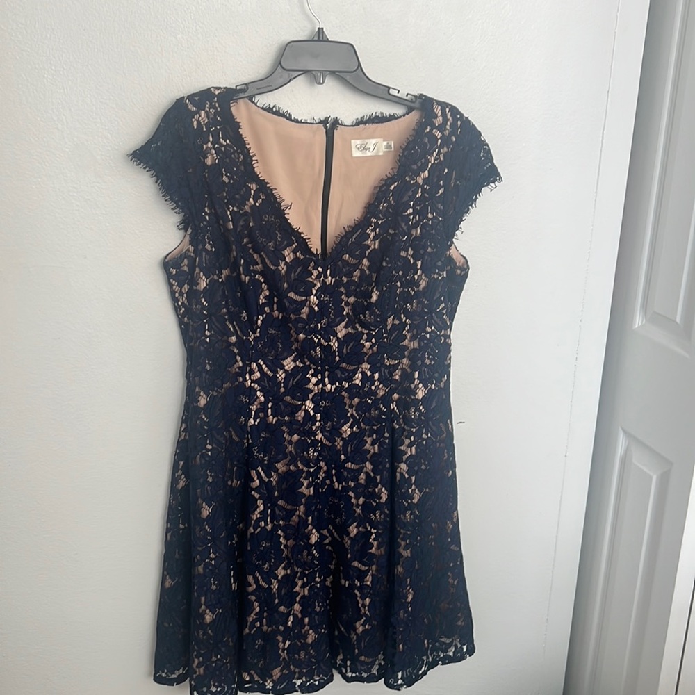 EUC Eliza J lace dress